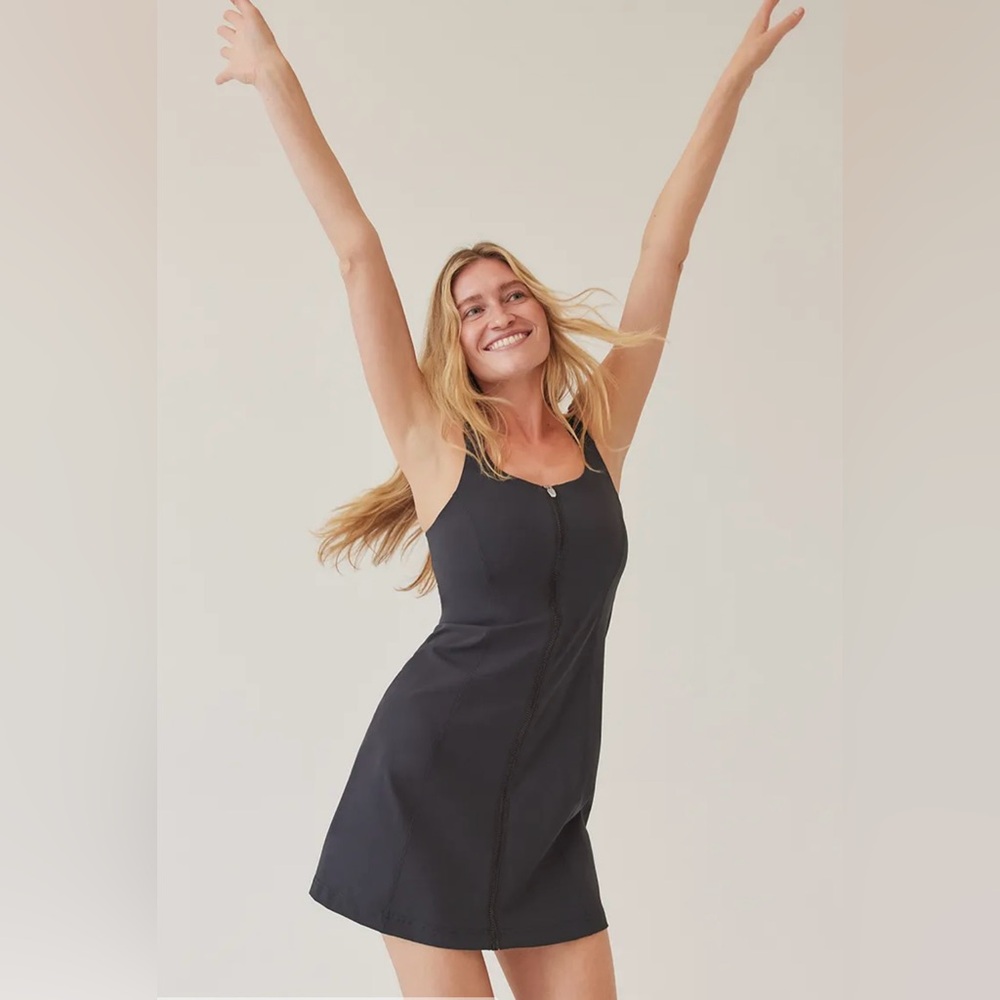 NWT Outdoor Voices Powerhouse Dress